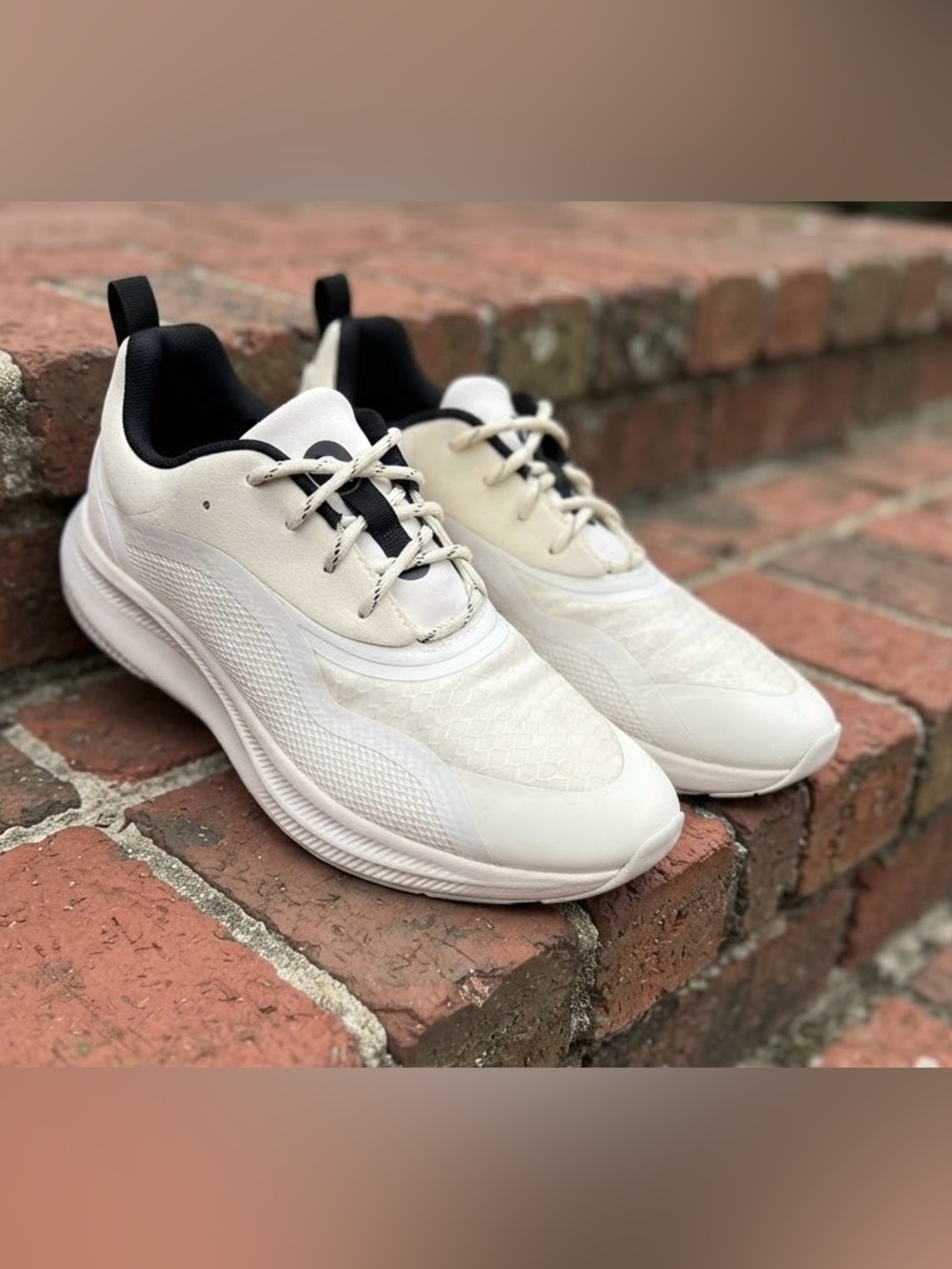 Layer 8 Men's Athletic Running Shoes - Cream & Black - Size 10.5 - NWOT